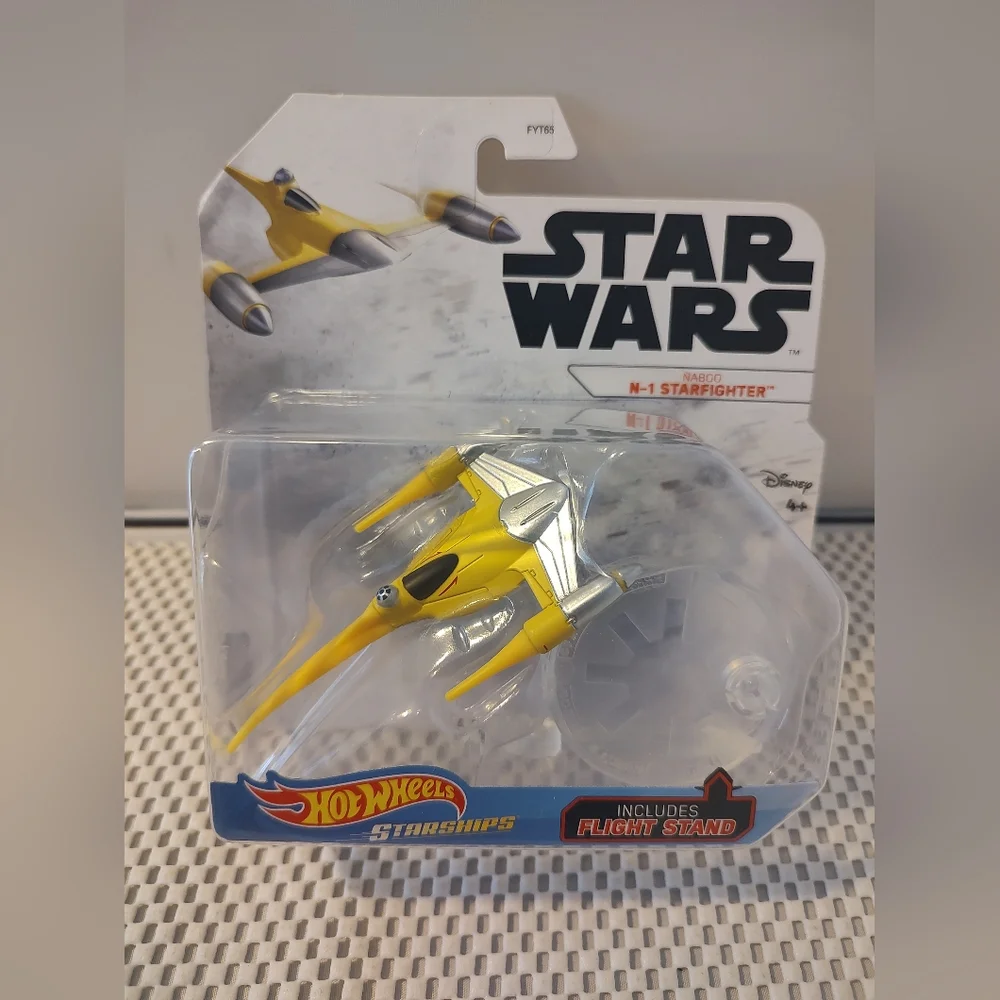 Hot Wheels Starships Naboo N-1 Starfighter Star Wars Die-Cast NWT Disney